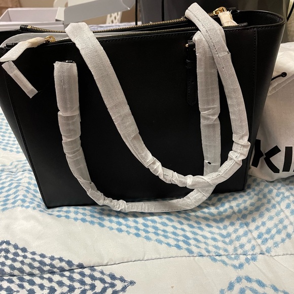 Marc Jacobs The Commuter Leather Tote Black - Picture 3 of 3